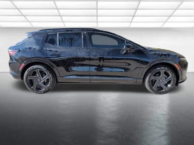 New 2026 Chevrolet Equinox EV RS FWD image 33