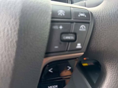 Used 2025 Toyota Camry LE w/ Convenience Package image 25