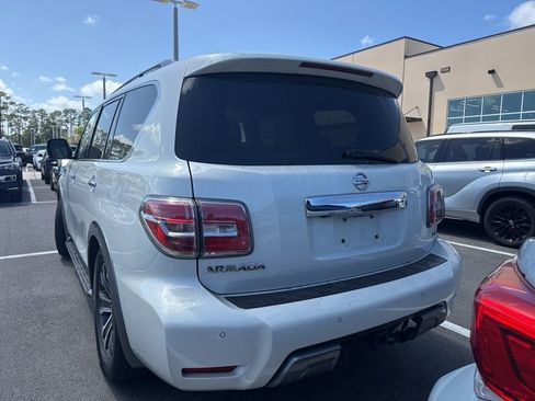 Used 2020 Nissan Armada SL w/ Premium Package image 3