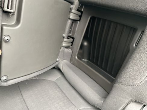 Used 2021 Chevrolet Silverado 1500 LT Trail Boss w/ Convenience Package II image 17