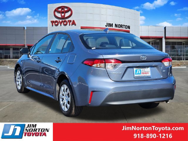 Used 2026 Toyota Corolla LE FWD image 7