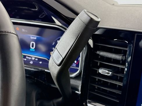 Used 2025 Chevrolet Silverado 1500 LT image 17