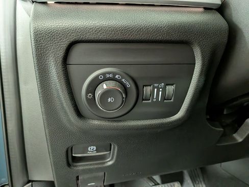 New 2026 Jeep Grand Cherokee Limited w/ Limited Altitude Package AWD/4WD image 18