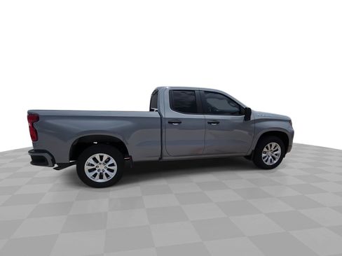 Used 2025 Chevrolet Silverado 1500 Custom RWD image 9
