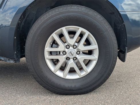 Used 2015 Nissan Frontier SV w/ SV Value Truck Package image 12