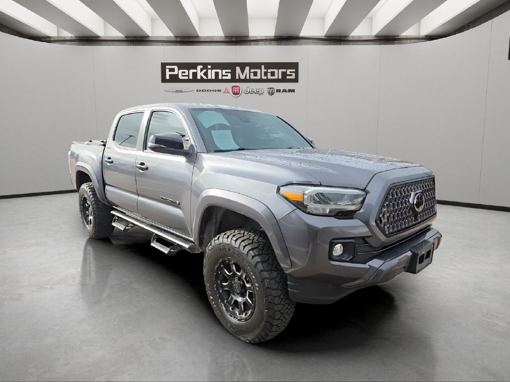 Used 2021 Toyota Tacoma Limited w/ Nightshade Package AWD/4WD image 16