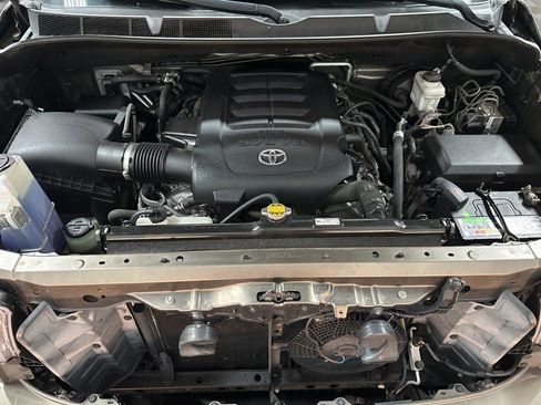 Used 2015 Toyota Sequoia Limited image 38