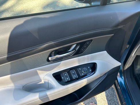 Used 2025 Nissan Murano SL w/ Cargo Package image 15