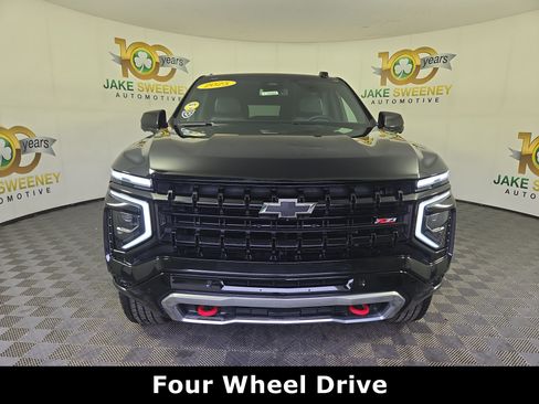 Used 2025 Chevrolet Tahoe Z71 AWD/4WD image 3