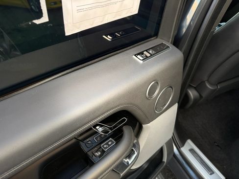Used 2018 Land Rover Range Rover HSE AWD/4WD image 19