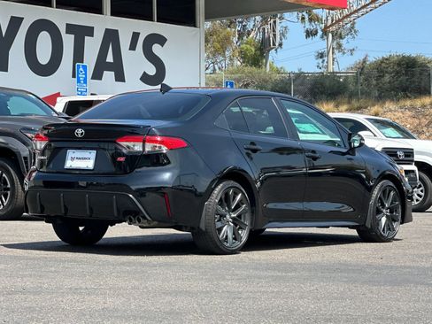 Used 2024 Toyota Corolla SE FWD image 5