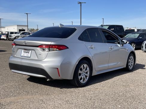 Used 2021 Toyota Corolla LE w/ Carpet Mat Package (TMS) image 5