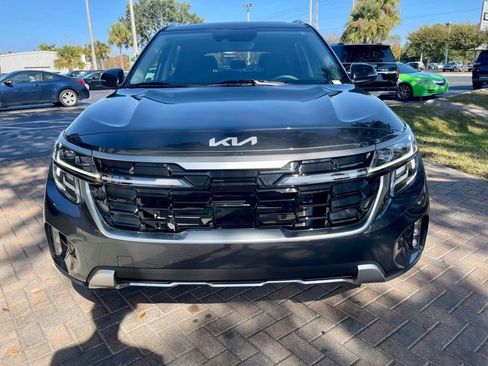 Used 2025 Kia Seltos SX w/ SX Sunroof Package image 9