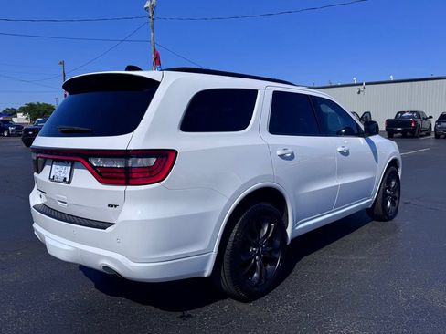 Used 2025 Dodge Durango GT AWD/4WD image 3