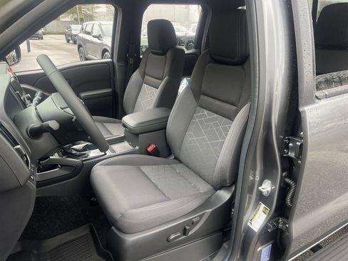 New 2026 Nissan Frontier SV w/ SV Convenience Package AWD/4WD image 17