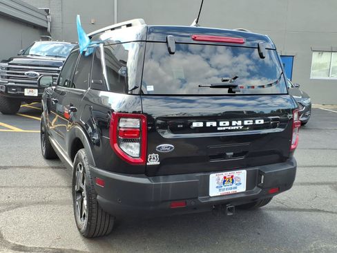 Certified 2023 Ford Bronco Sport Outer Banks w/ Tech Package AWD/4WD image 6