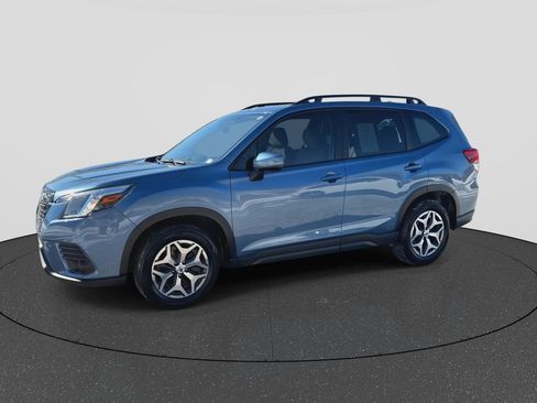 Certified 2023 Subaru Forester Premium image 4