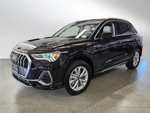 New 2025 Audi Q3 2.0T Premium w/ Convenience Package image 3