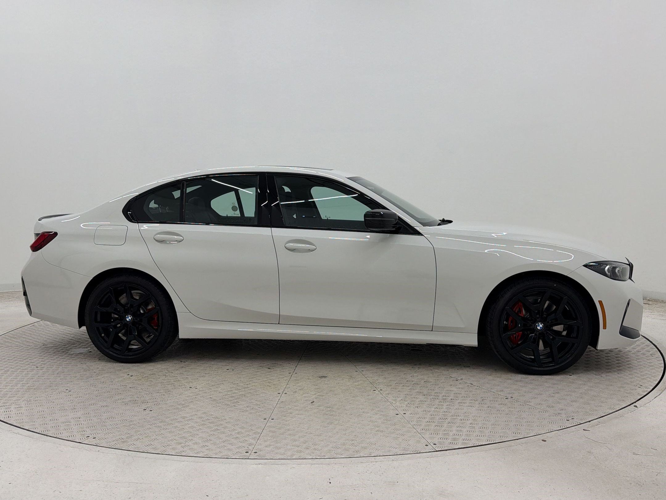 New 2026 BMW 330i xDrive Sedan w/ M Sport Package AWD/4WD image 8