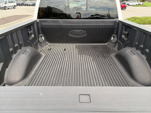 Used 2022 Ford F250 King Ranch w/ FX4 Off-Road Package AWD/4WD image 11