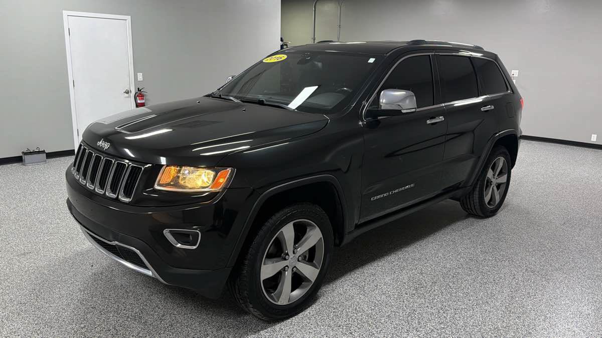 Used 2016 Jeep Grand Cherokee Limited w/ Trailer Tow Group IV AWD/4WD image 7