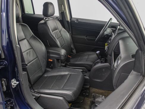 Used 2017 Jeep Patriot High Altitude AWD/4WD image 27