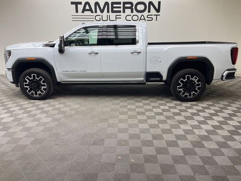 New 2026 GMC Sierra 2500 Denali Ultimate AWD/4WD image 2