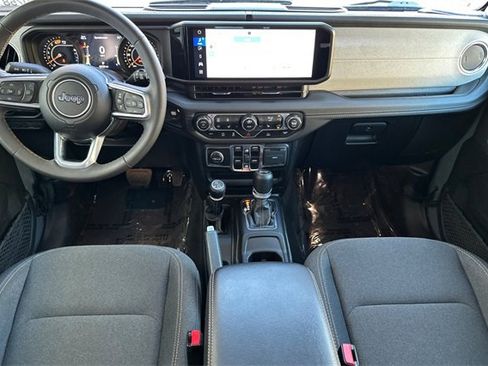 Certified 2024 Jeep Wrangler Sahara image 4