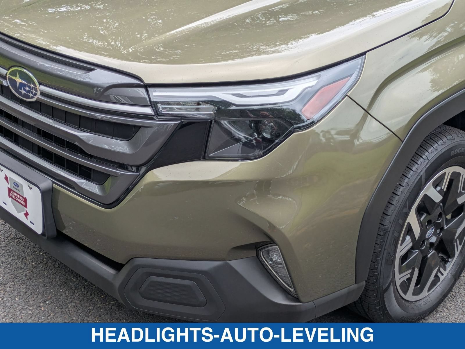 Certified 2025 Subaru Forester Premium AWD/4WD image 10
