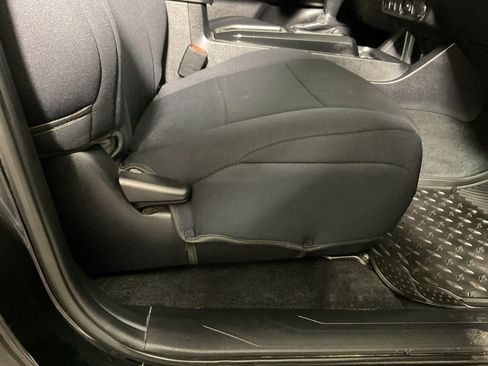 Used 2021 Toyota Tacoma SR image 34