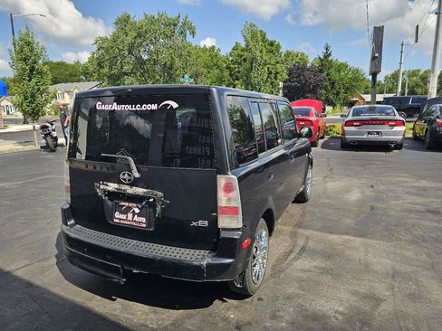Used 2006 Scion xB FWD image 11