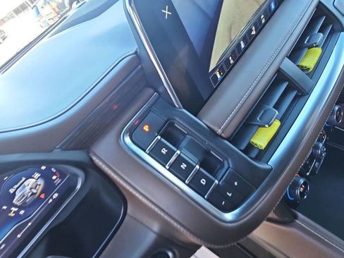 Used 2023 Chevrolet Tahoe High Country image 17