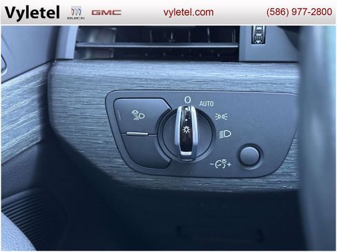 Used 2018 Audi A4 2.0T Premium Plus image 22