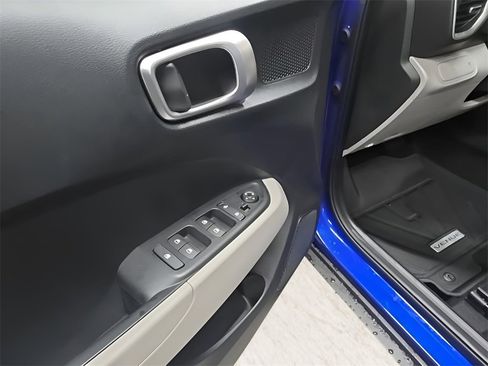 New 2026 Hyundai Venue SEL image 10