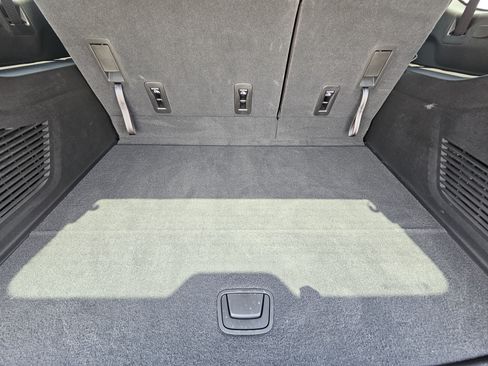 New 2026 Chevrolet Suburban LS RWD image 22