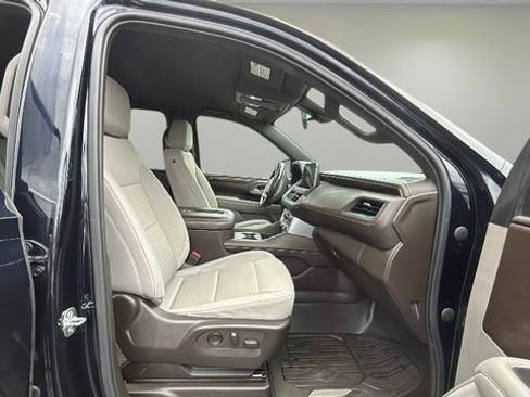 Used 2021 GMC Yukon XL SLE image 11