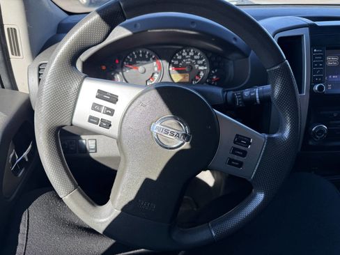 Used 2019 Nissan Frontier SV image 23