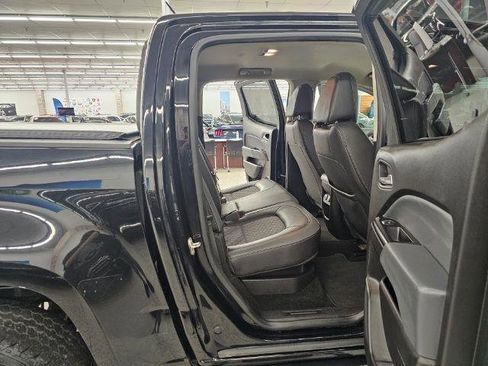 Used 2018 Chevrolet Colorado Z71 image 32