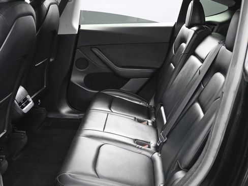 Used 2023 Tesla Model Y Long Range image 35