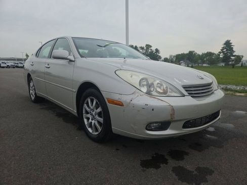 Used 2004 Lexus ES 330 FWD image 1