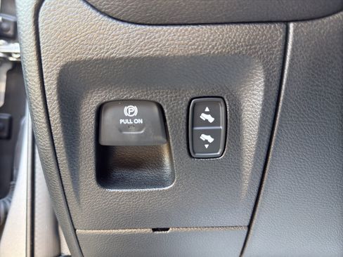 Used 2024 RAM 1500 Big Horn AWD/4WD image 16