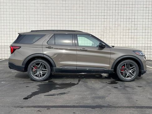 New 2026 Ford Explorer ST w/ Sun And Sound Package image 52