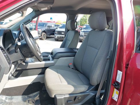 Used 2019 Ford F150 XLT w/ Equipment Group 302A Luxury AWD/4WD image 16