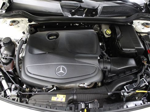 Used 2019 Mercedes-Benz CLA 250 image 35
