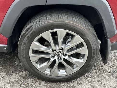 Used 2023 Toyota RAV4 XLE Premium FWD image 5