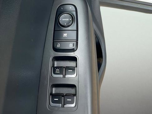 Used 2022 Kia Sportage LX FWD image 13