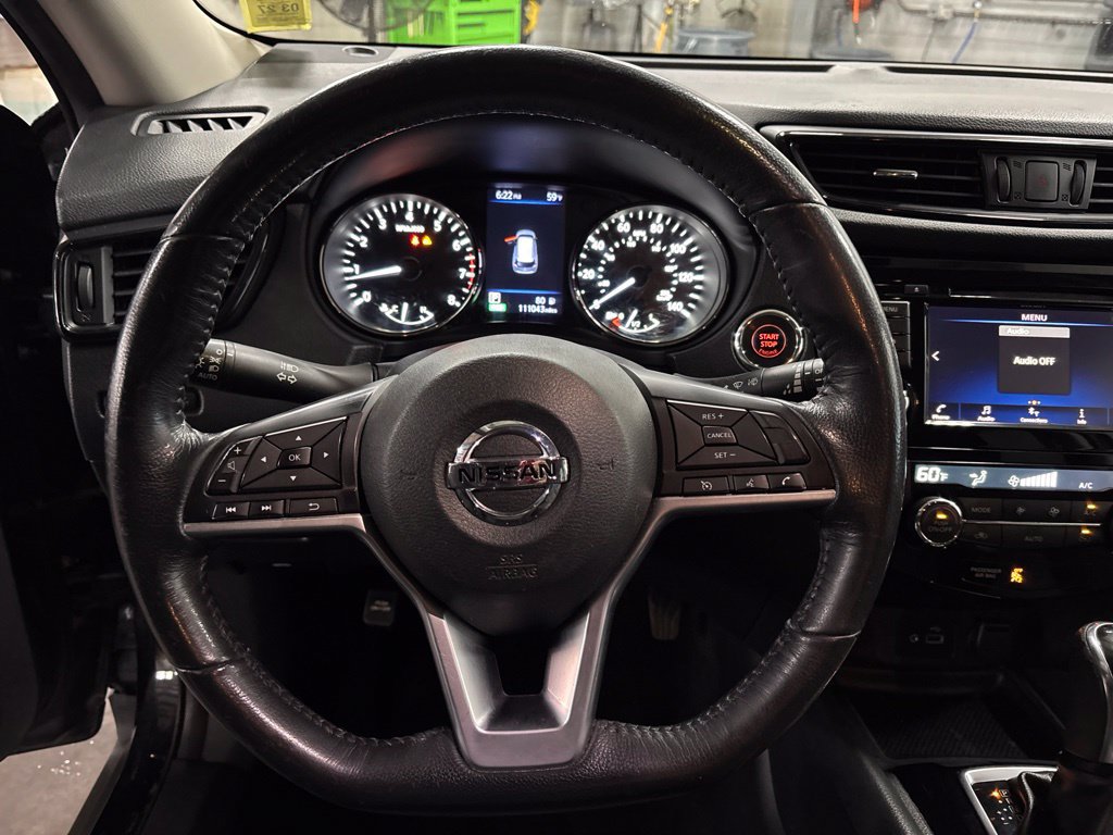 Used 2018 Nissan Rogue SV AWD/4WD image 24