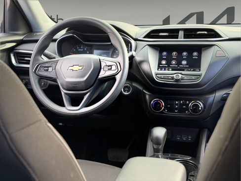 Used 2022 Chevrolet TrailBlazer LT w/ Driver Confidence Package FWD image 20