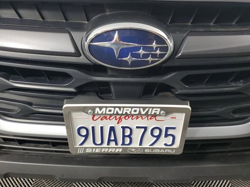 Used 2025 Subaru Outback Premium image 10