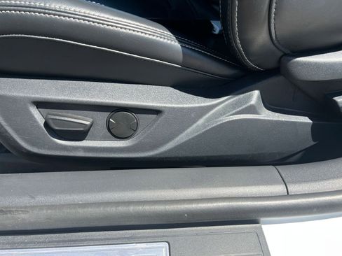 Used 2024 Ford Mustang Premium RWD image 23